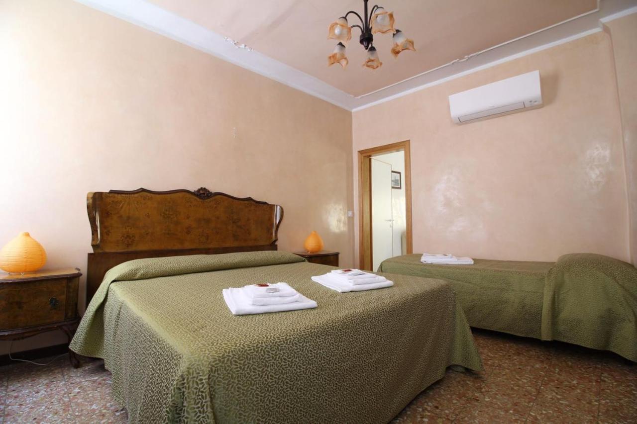 Veneziacentopercento Arsenale Apartment Luaran gambar